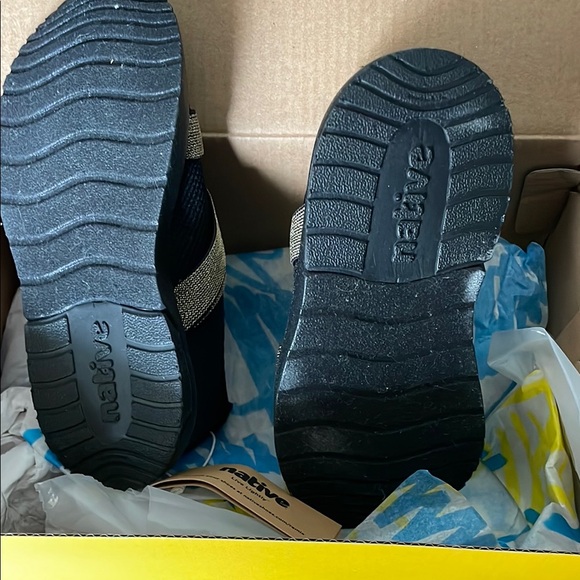 Native Shoes - Picture 3 of 4